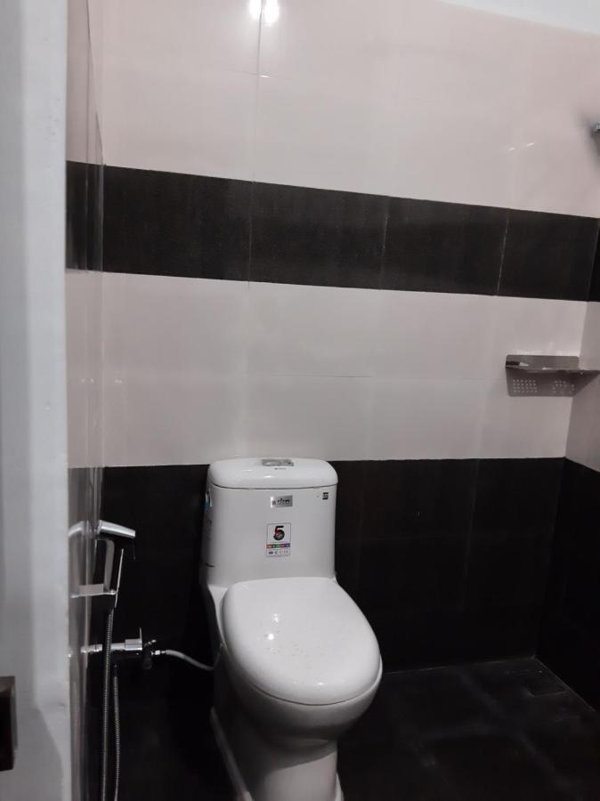 Madaparambil Residency Alwaye Екстериор снимка