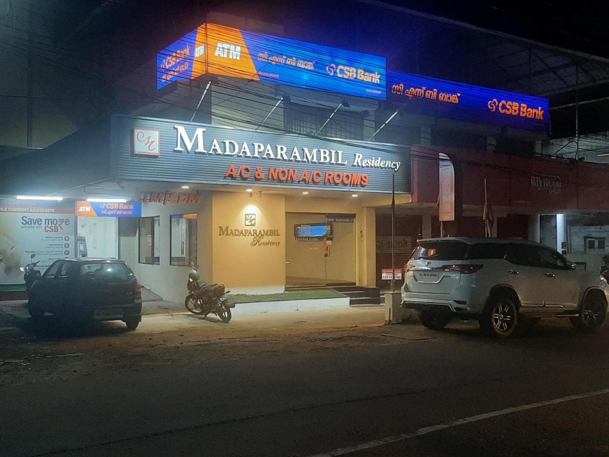 Madaparambil Residency Alwaye Екстериор снимка