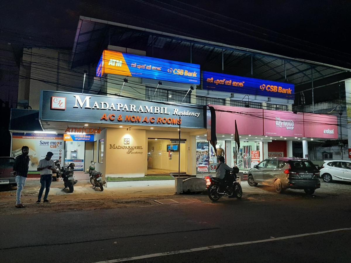 Madaparambil Residency Alwaye Екстериор снимка